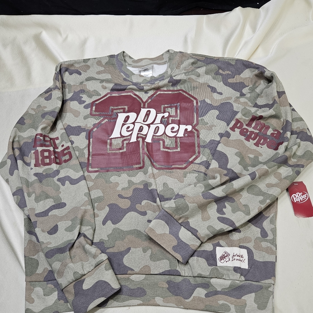 NWT Dr pepper Est.1885 Women's Large sweatshirt Camo I'm A Pepper - Picture 7 of 11